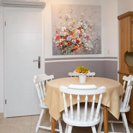 Apartamento Mit Balkon Und Herrlichem Meerblick By Interhome Trogir