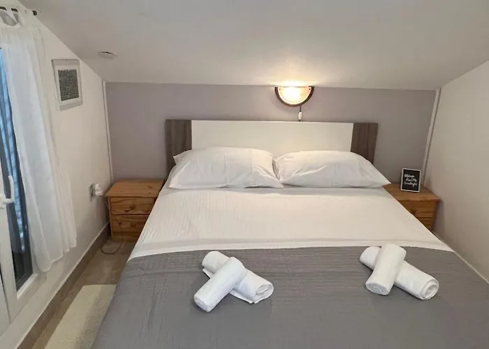 Mit Balkon Und Herrlichem Meerblick By Interhome *